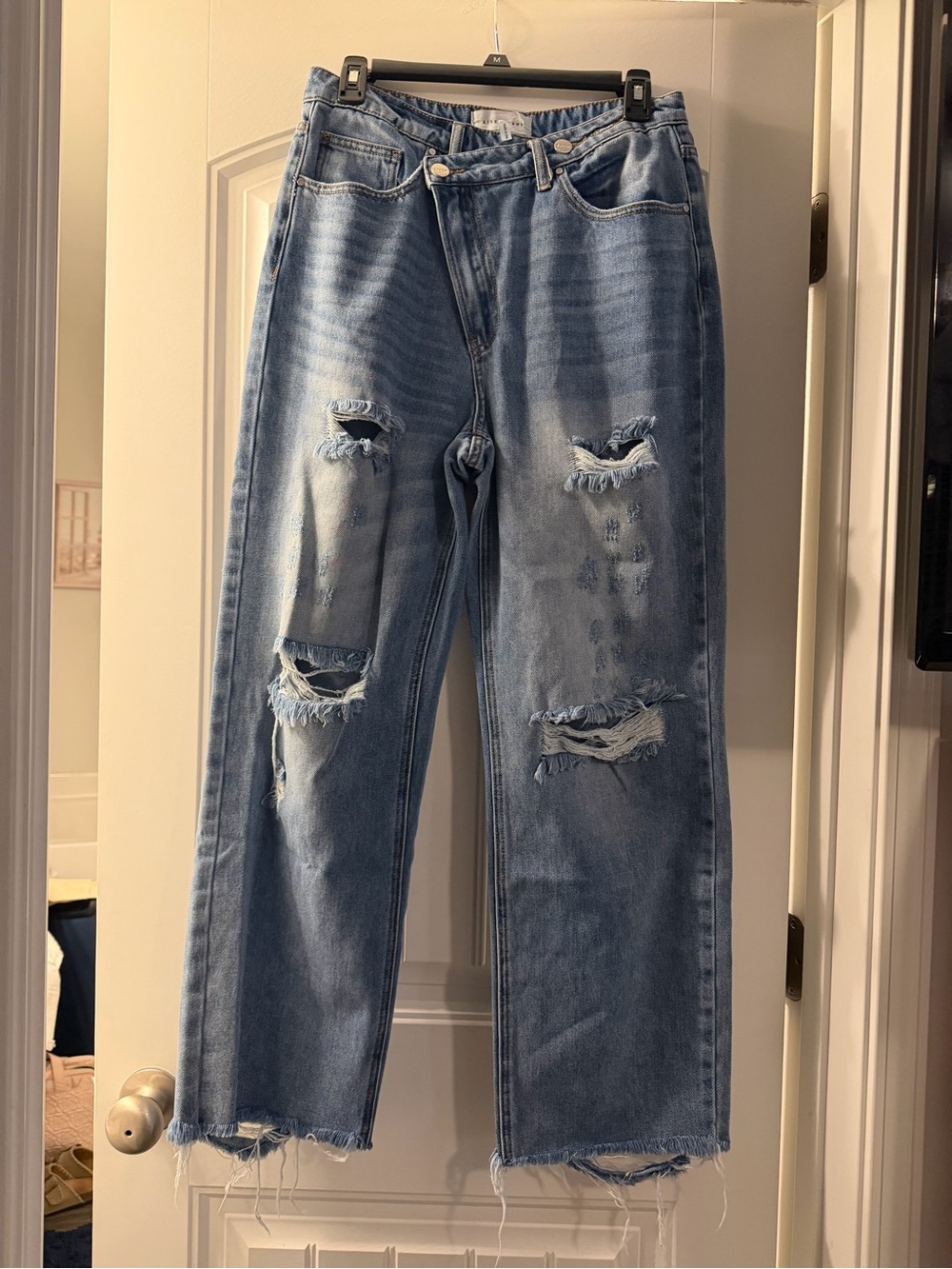 Women’s Risen Distressed Light Blue Jeans - Casual Relaxed Fit